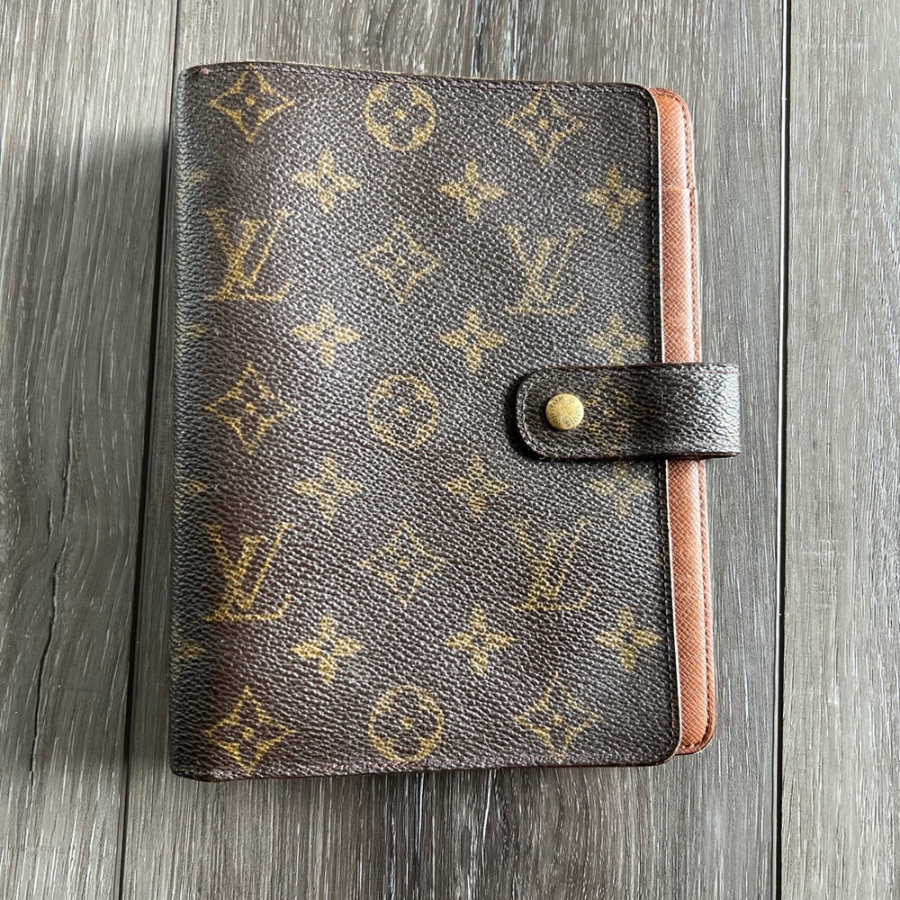 Louis Vuitton Large Ring Agenda Cover